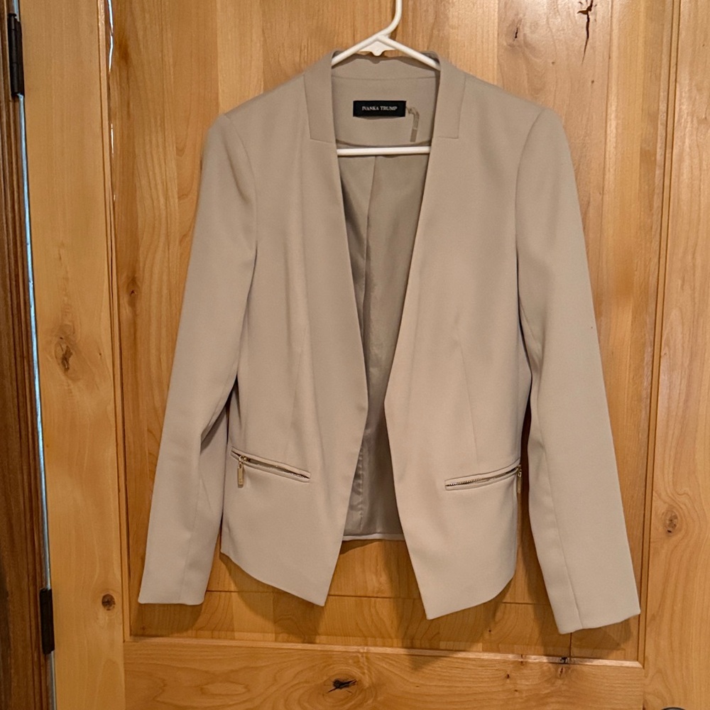 Ivanka Trump Light Beige Blazer